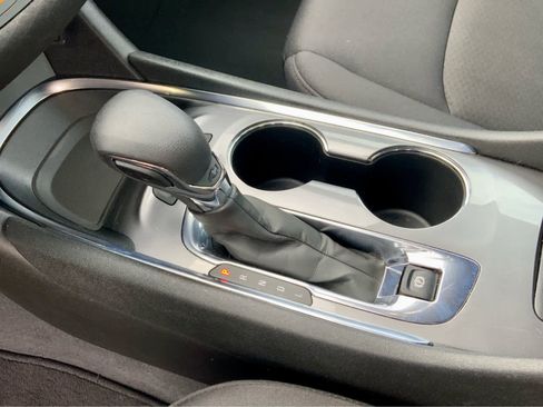 Used 2023 Chevrolet Malibu LT image 46