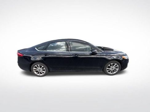 Used 2019 Ford Fusion SE FWD image 6