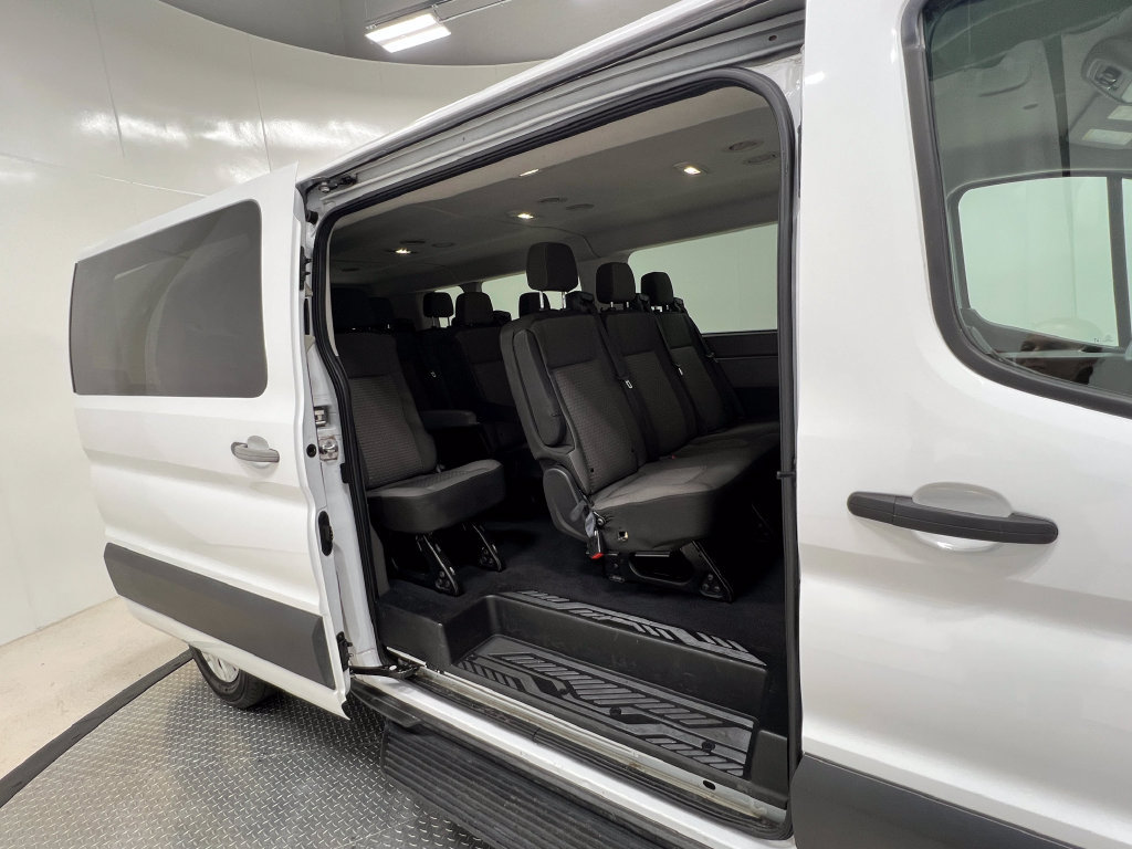 Used 2024 Ford Transit 350 XLT RWD image 31