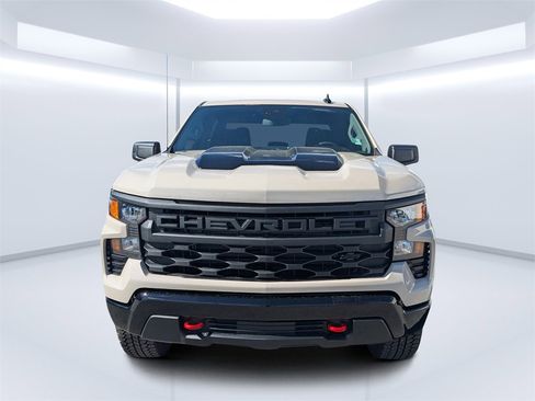 Used 2026 Chevrolet Silverado 1500 Custom Trail Boss w/ LPO, Dark Essentials Package image 9