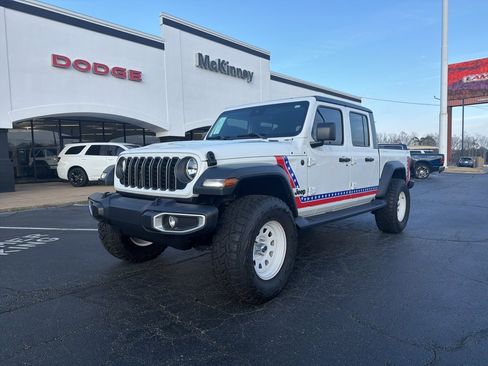 New 2025 Jeep Gladiator Sport image 1