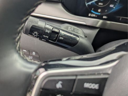 Certified 2023 Kia Sorento SX AWD/4WD image 26