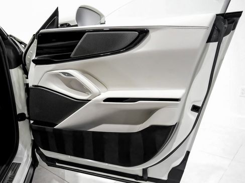 Used 2025 Ferrari Purosangue image 43