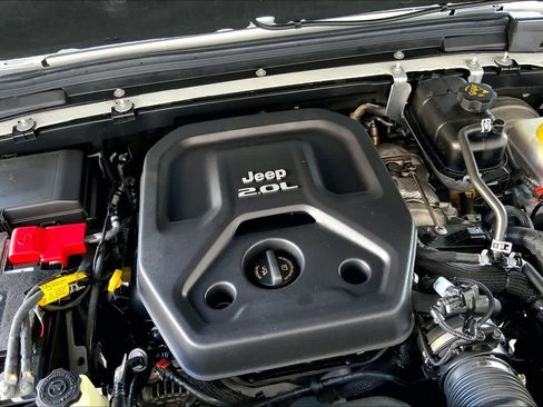 Used 2023 Jeep Wrangler Sport image 31