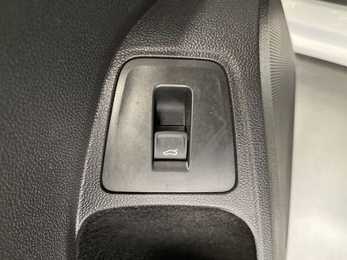 Certified 2022 Volkswagen Tiguan SE AWD/4WD image 29
