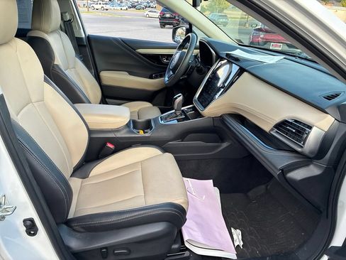 Certified 2025 Subaru Outback Limited AWD/4WD image 13