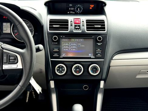 Used 2018 Subaru Forester 2.5i w/ Alloy Wheel Package image 30