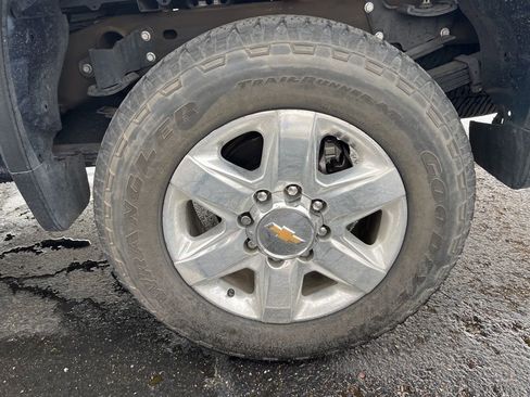 Used 2022 Chevrolet Silverado 3500 LTZ w/ LTZ Plus Package image 6