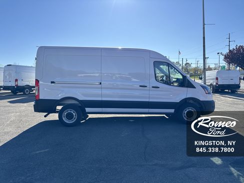 New 2026 Ford Transit 250 148 Medium Roof image 4