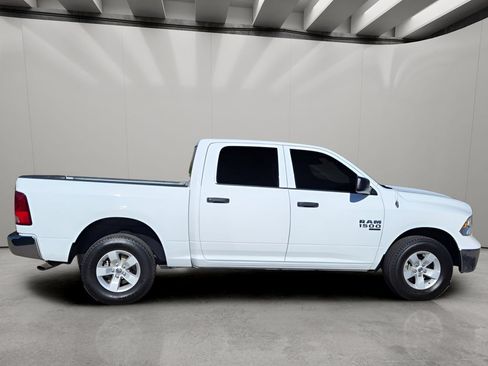 Used 2023 RAM 1500 Classic SLT w/ Electronics Group AWD/4WD image 4