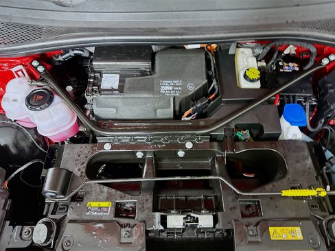 Used 2023 Volkswagen ID.4 S image 32