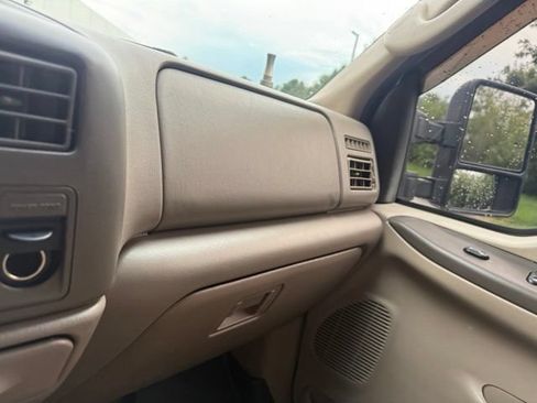 Used 2004 Ford F350 4x4 Crew Cab Super Duty image 30