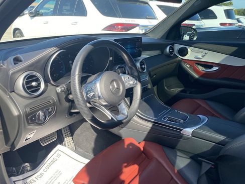 Used 2022 Mercedes-Benz GLC 300 4MATIC Coupe image 2