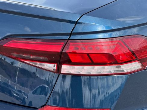 Used 2021 Volkswagen Passat 2.0T S FWD image 31