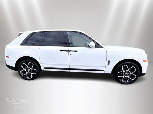 Certified 2021 Rolls-Royce Cullinan Black Badge image 6