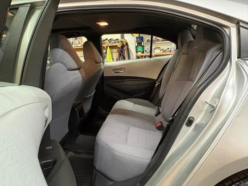 Used 2020 Toyota Corolla SE image 21