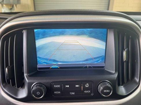 Used 2018 GMC Canyon SLT w/ Driver Alert Package AWD/4WD image 19