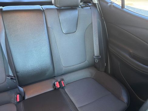 Used 2025 Buick Encore GX Preferred image 33