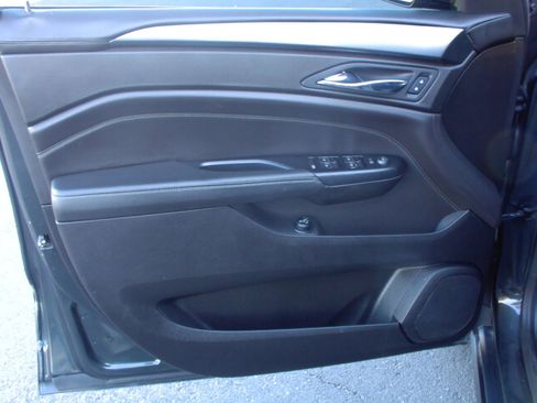 Used 2016 Cadillac SRX Performance w/ Midnight Edition Package FWD image 13