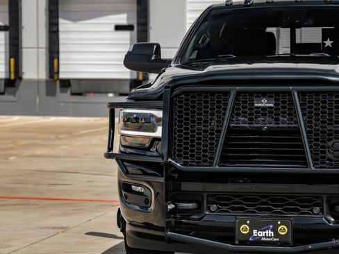 Used 2022 RAM 3500 Laramie w/ Night Edition image 29