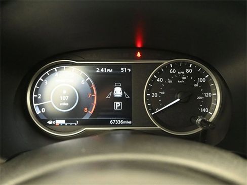 Used 2018 Nissan Kicks SV image 12