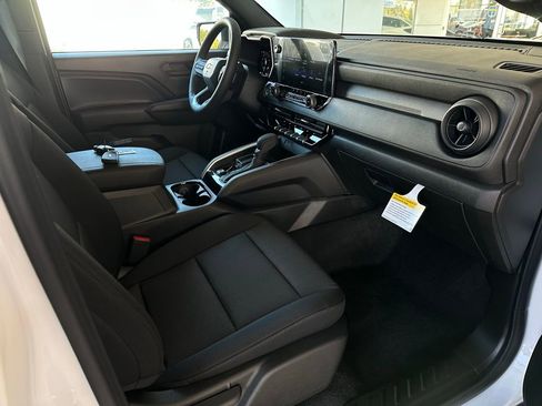 New 2026 Chevrolet Colorado W/T image 15