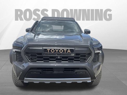 Used 2025 Toyota Tacoma 4x4 Double Cab Hybrid image 2