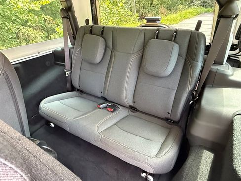 Used 2026 Jeep Wrangler Sport AWD/4WD image 12