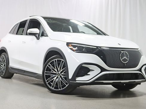 Used 2023 Mercedes-Benz EQE 350+ 4MATIC SUV w/ AMG Line Exterior Package image 7