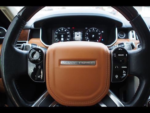 Used 2018 Land Rover Range Rover Autobiography image 33