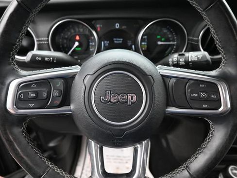 Used 2023 Jeep Wrangler Unlimited Sahara w/ Cold Weather Group AWD/4WD image 18