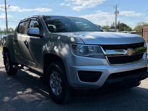 Used 2017 Chevrolet Colorado W/T w/ WT Convenience Package RWD image 4