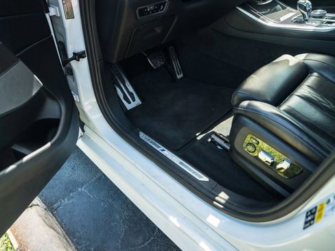 Used 2022 BMW X5 M50i w/ Executive Package AWD/4WD image 18