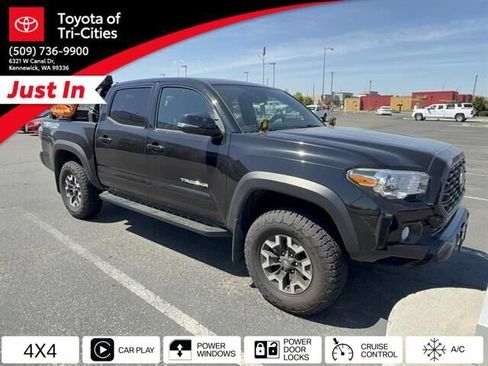 Used 2021 Toyota Tacoma TRD Off-Road AWD/4WD image 34