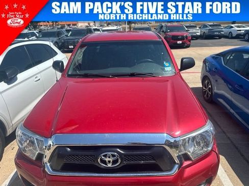 Used 2013 Toyota Tacoma PreRunner w/ SR5 Pkg RWD image 2