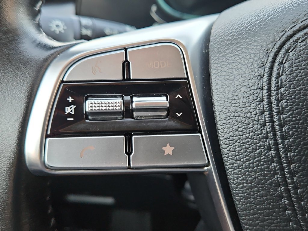 Used 2025 Kia Telluride S FWD image 18