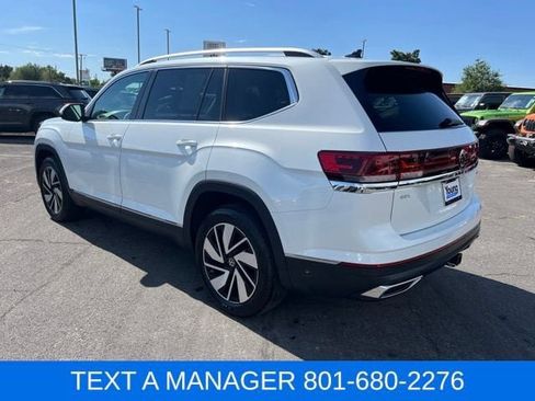 Used 2025 Volkswagen Atlas SEL AWD/4WD image 3