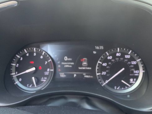 Used 2021 Toyota Highlander Platinum FWD image 9