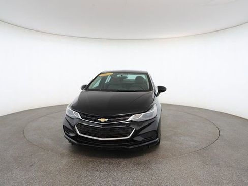 Used 2016 Chevrolet Cruze LT image 31