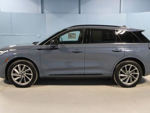 Used 2025 Lincoln Corsair Grand Touring w/ Towing Package image 28