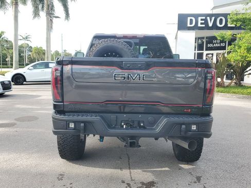 New 2026 GMC Sierra 2500 AT4X w/ AT4X AEV Edition AWD/4WD image 4