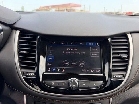 Used 2022 Chevrolet Trax LS w/ Tint and Cruise Package image 12