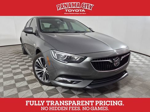 Used 2019 Buick Regal Essence w/ Sights and Sounds Package FWD image 1