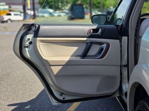 Used 2006 Subaru Outback 2.5i image 25