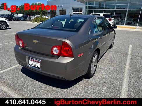 Used 2011 Chevrolet Malibu LT w/ Power Convenience Package FWD image 4