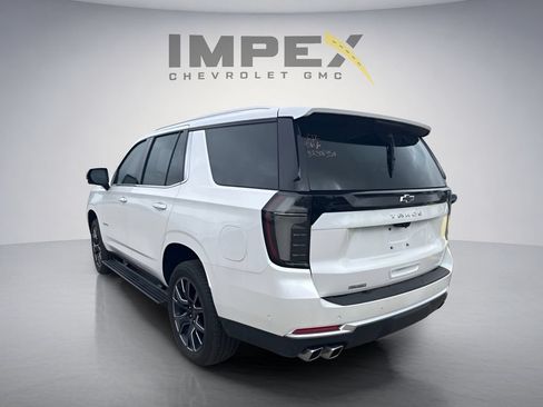 Used 2025 Chevrolet Tahoe High Country AWD/4WD image 2