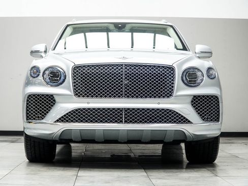 Used 2021 Bentley Bentayga AWD/4WD image 8