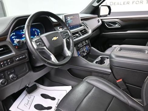 Used 2023 Chevrolet Tahoe Premier w/ Premium Package 2 AWD/4WD image 18