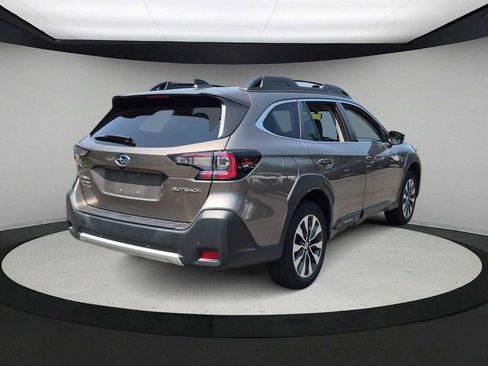 Used 2024 Subaru Outback Limited AWD/4WD image 8