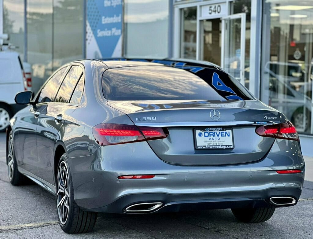 Used 2023 Mercedes-Benz E 350 4MATIC Sedan image 3